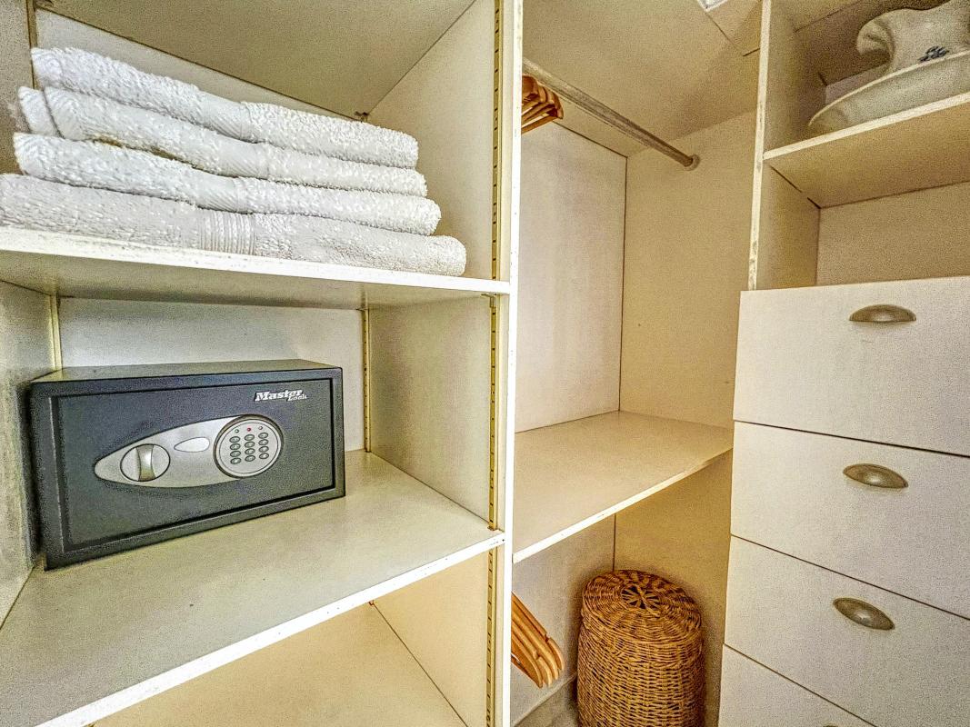 Villa 6 personnes à Baie Orientale-dressing-26